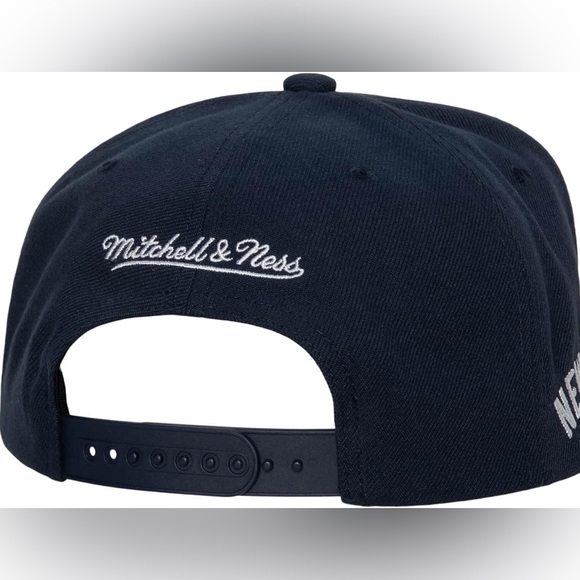 Mitchell & Ness Men's New York Yankees Evergreen Snapback Coop navy and White - Picture 3 of 8